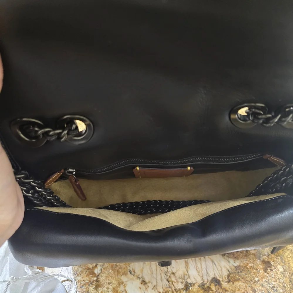 Black Quilted Shoulder Bag - Picture 5 of 7